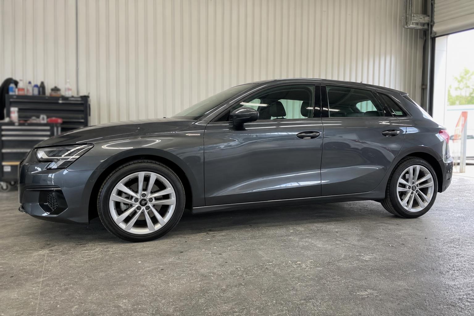 Audi A3 — scratches along the whole side