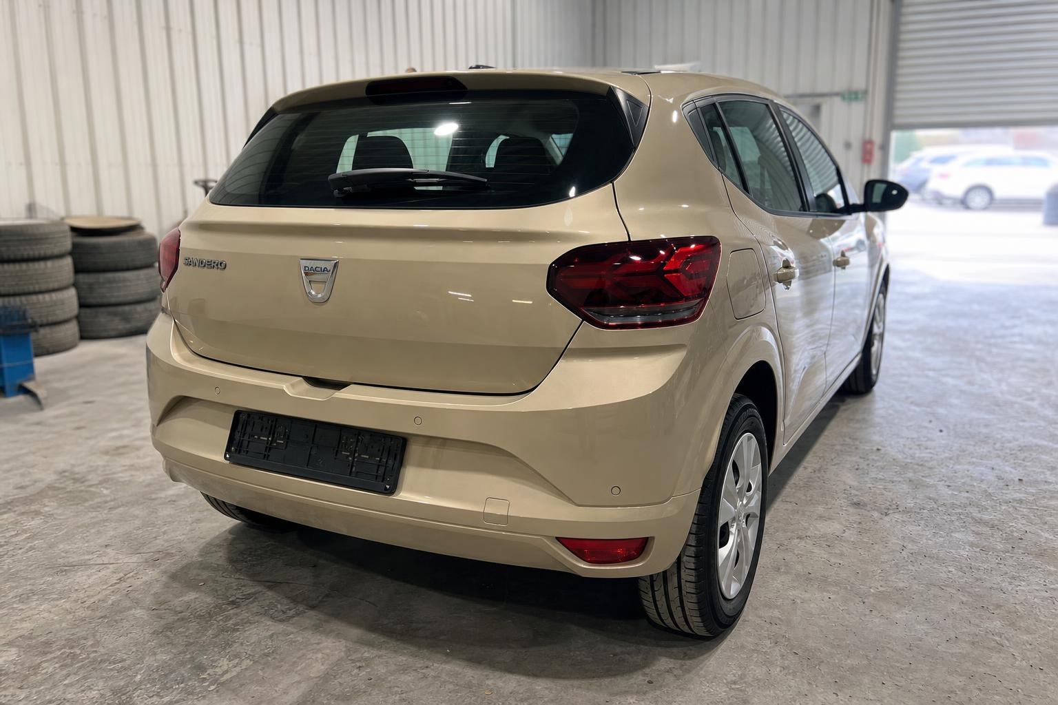 Dacia Sandero — rear bumper