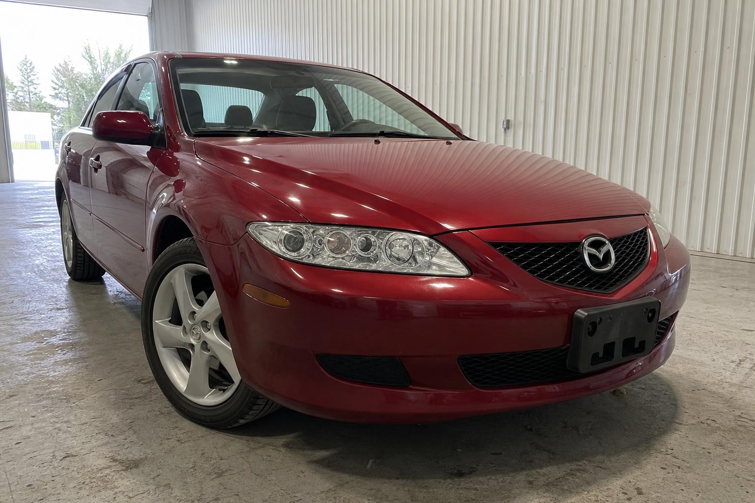 Mazda 6 — front headlights