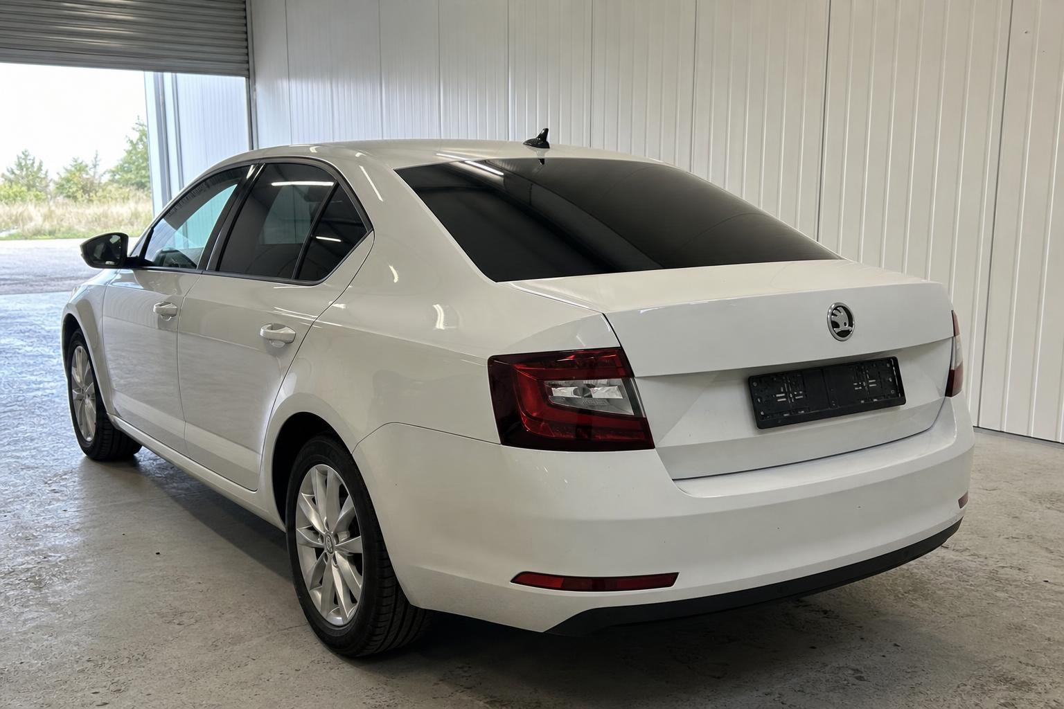 Rear window tinting